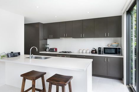 Property photo of 2/1 Grosvenor Street Blackburn North VIC 3130