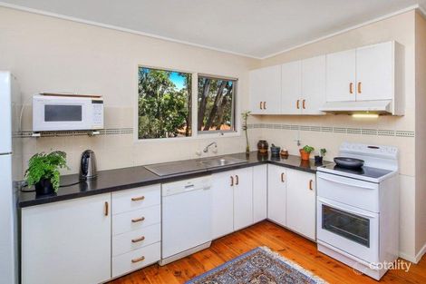 Property photo of 32 Elaine Avenue Berkeley Vale NSW 2261