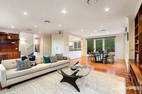 2/168 Orrong Rd, Caulfield North, VIC 3161