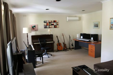 Property photo of 1/15 Boronia Grove Doncaster East VIC 3109