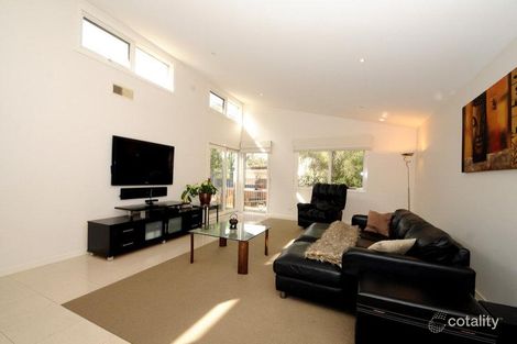 Property photo of 25 Lance Close Aspendale Gardens VIC 3195