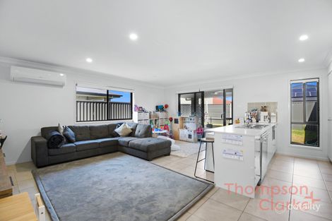Property photo of 37 Ridgeview Drive Cliftleigh NSW 2321