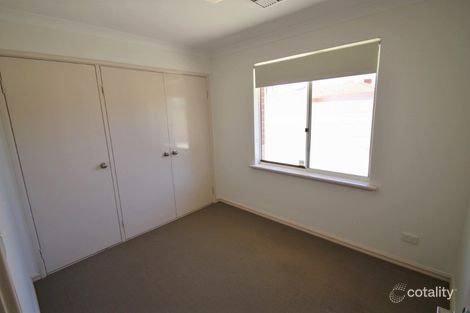 Property photo of 2 Picotee Mews Coogee WA 6166