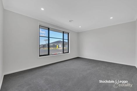 Property photo of 9 Porter Street Werribee VIC 3030