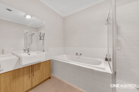 Property photo of 314 Boardwalk Boulevard Point Cook VIC 3030