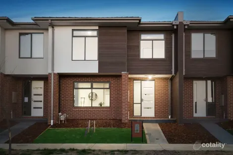 Property photo of 28 Renam Street Pakenham VIC 3810
