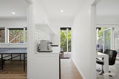 Property photo of 11 Warri Crescent Macmasters Beach NSW 2251