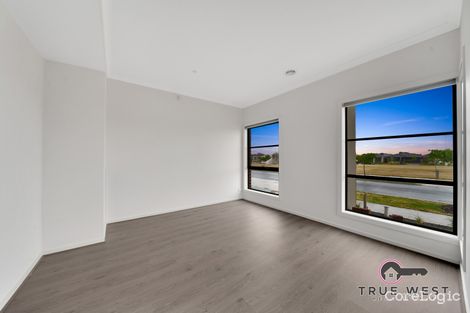 Property photo of 20 Surin Road Tarneit VIC 3029