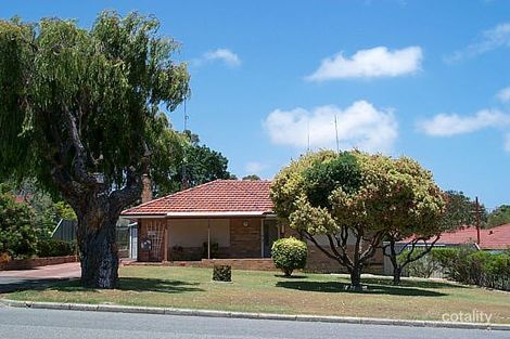 62 Cleopatra St, Palmyra, WA 6157