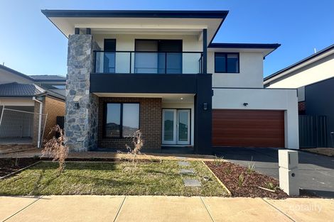 33 Santorini Pde, Berwick, VIC 3806