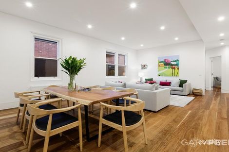Property photo of 33 Malvern Grove Caulfield North VIC 3161