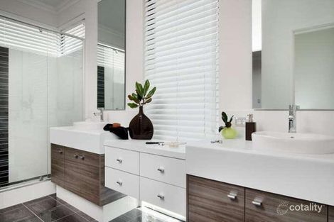 Property photo of 28 Aldenham Drive Southern River WA 6110