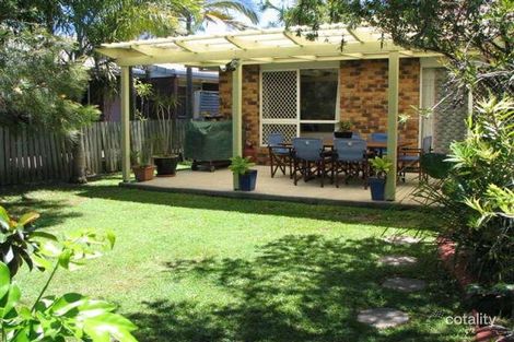 Property photo of 2/102 Amarina Avenue Mooloolaba QLD 4557