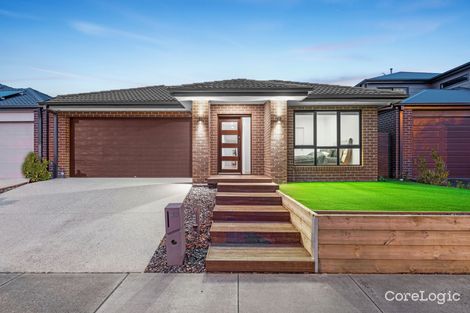 Property photo of 28 Wheelers Park Drive Cranbourne North VIC 3977