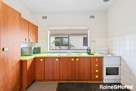 Property photo of 39 Ferngrove Road Canley Heights NSW 2166