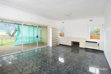 Property photo of 62 Hawkesbury Road Westmead NSW 2145