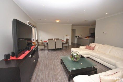 Property photo of 30 Chagall Parade Clyde North VIC 3978