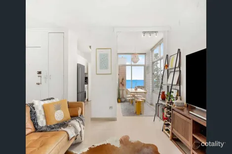 Property photo of 12/70 Cliff Road Wollongong NSW 2500