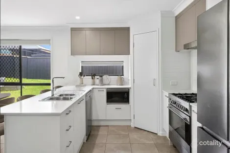 Property photo of 12 Balmoral Crescent Southside QLD 4570