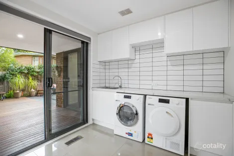 Property photo of 22 Corbert Court Ferntree Gully VIC 3156