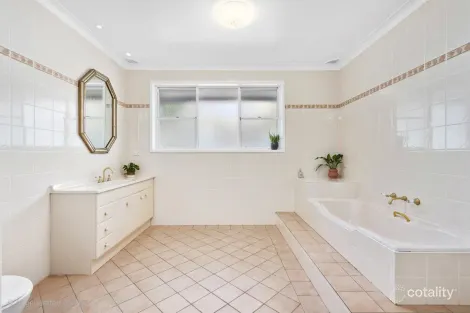 Property photo of 20 Rochford Way Cherrybrook NSW 2126