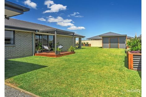21 Brassia Rise, South Nowra, NSW 2541