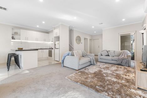 Property photo of 17/2 Coventry Drive Sandhurst VIC 3977