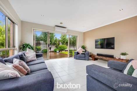 Property photo of 31 Grassland Grove Leopold VIC 3224