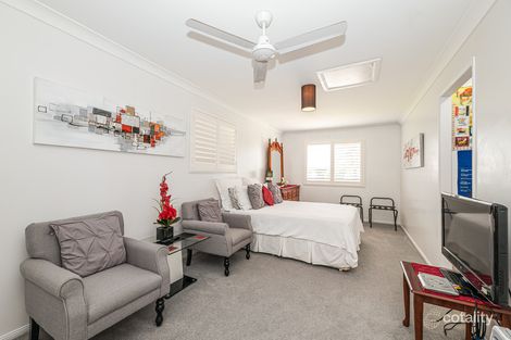 54 Dolphin Dr, Bongaree, QLD 4507