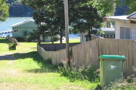 13 Taylor St, Woy Woy Bay, NSW 2256