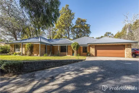 Property photo of 35 Chestnut Road Jarrahdale WA 6124