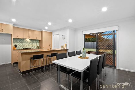 Property photo of 6 Orchard Valley Avenue Pakenham VIC 3810