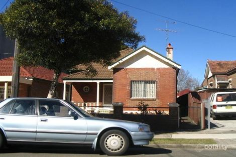 32 Amy St, Campsie, NSW 2194