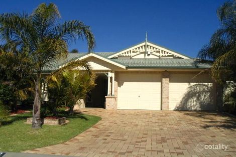2 Sea Spray Ct, Chipping Norton, NSW 2170