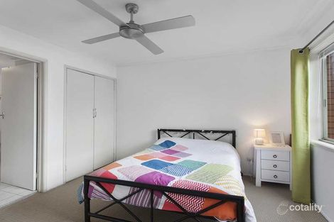 Property photo of 1/4 Sunshine Court Labrador QLD 4215