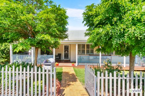 Property photo of 11 Douglas Avenue East Tamworth NSW 2340