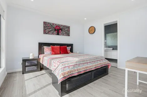Property photo of 1 Valiant Street Nirimba Fields NSW 2763