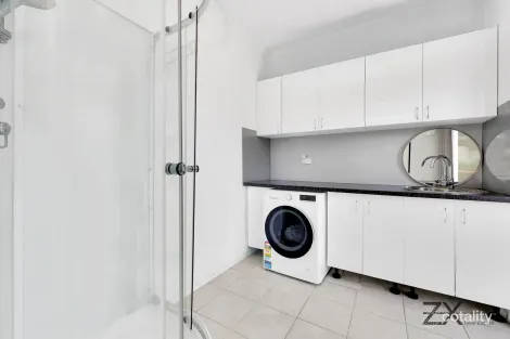 Property photo of 13 Green Hill Place Craigieburn VIC 3064