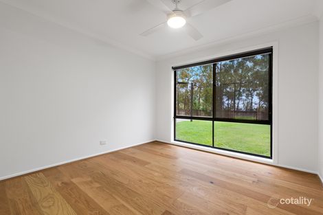 Property photo of 33 Highvale Drive Helensvale QLD 4212