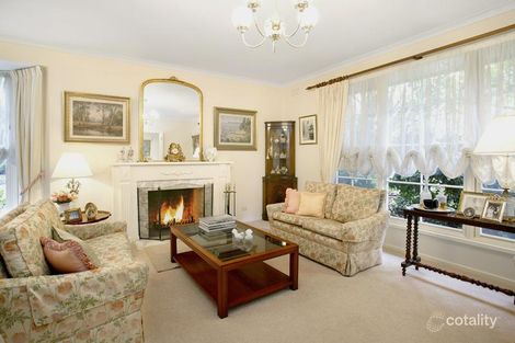 Property photo of 32 Singleton Road Balwyn North VIC 3104