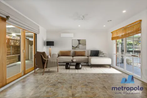 Property photo of 3 Allied Drive Carrum Downs VIC 3201