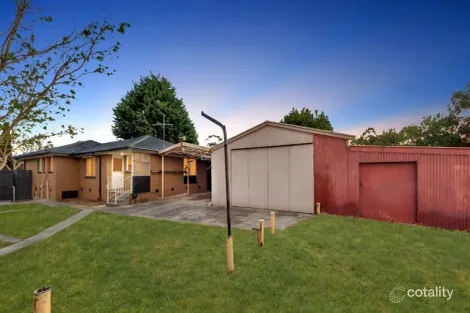 Property photo of 11 Susan Court Cranbourne VIC 3977