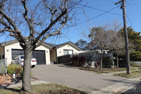 Property photo of 6 Fairmount Crescent Karabar NSW 2620