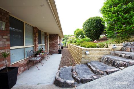 Property photo of 21 Carinda Avenue Edgeworth NSW 2285