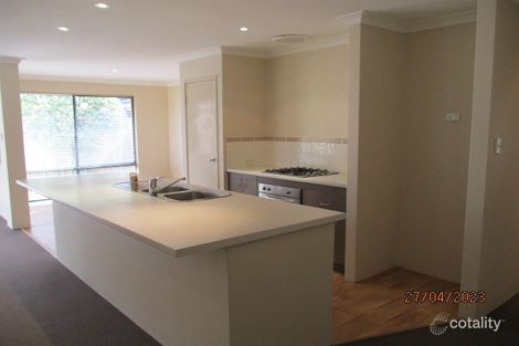 Property photo of 33 Vanderlin Crescent Ridgewood WA 6030