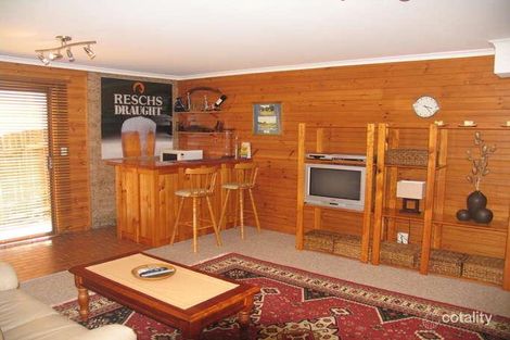 Property photo of 11 Kimberley Avenue Narara NSW 2250