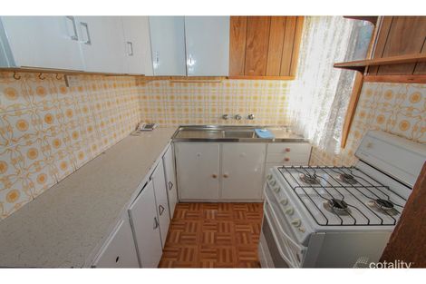 Property photo of 16 Alamein Walk West Bathurst NSW 2795