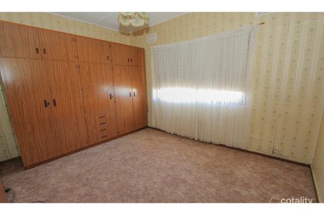 Property photo of 16 Alamein Walk West Bathurst NSW 2795