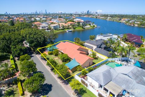 Property photo of 37 Clipper Boulevard Clear Island Waters QLD 4226