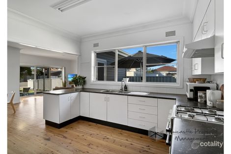 Property photo of 1 King Street Stockton NSW 2295